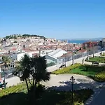 Cozy&perfect location Bairro Alto Chiado