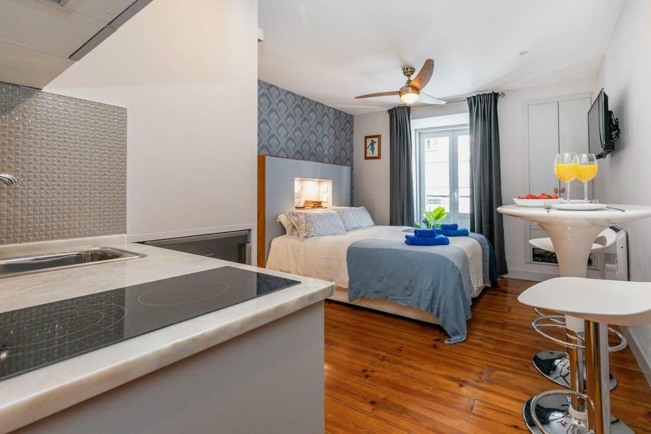 Cozy And Perfect Location Bairro Alto Chiado Apartment *